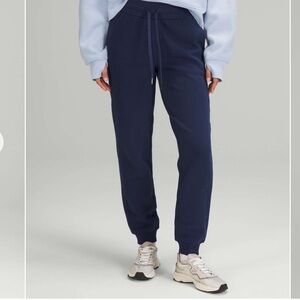 Lululemon Scuba  High-Rise Jogger
SZ 2